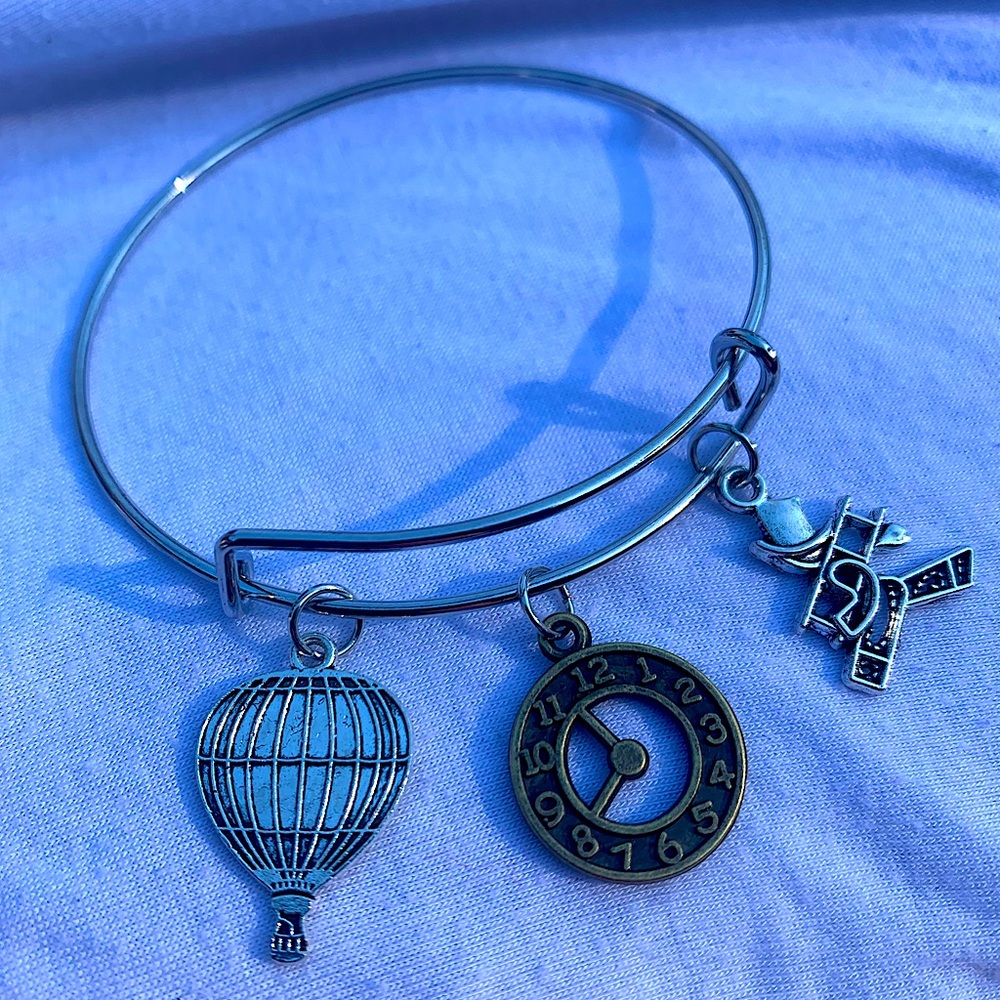 Brand New! Handmade! Adjustable Charm Bangle Bracelet!